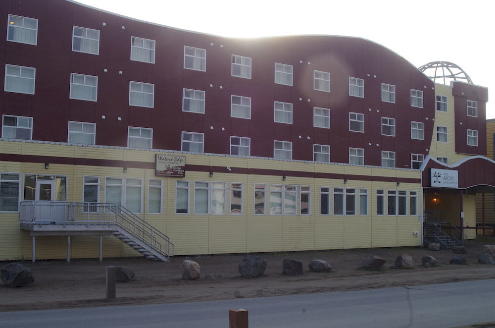 Hotel Arctic Iqaluit Exterior photo